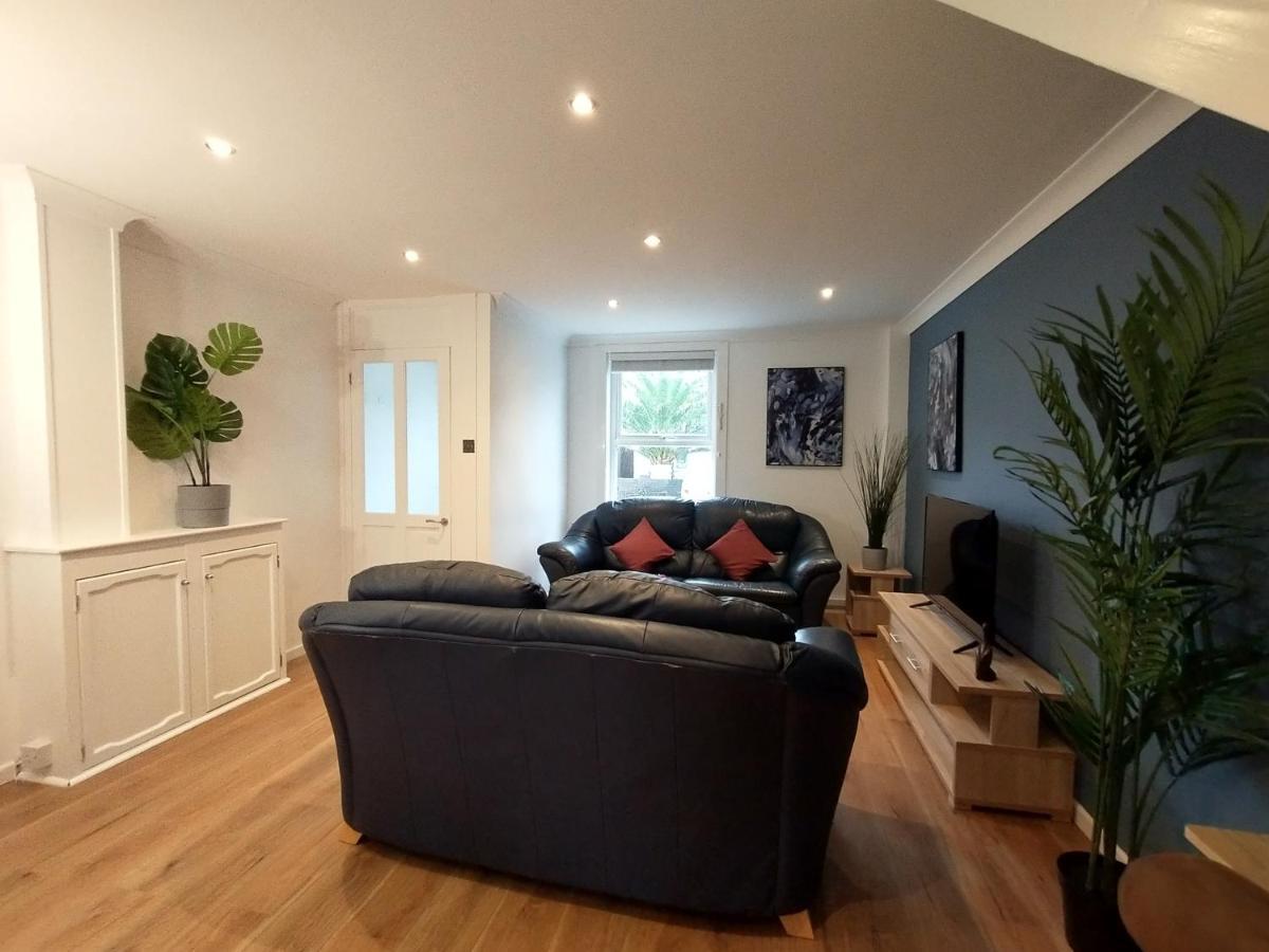 Villa Chipad Duo - Comfy House With Parking And Garden Chichester Exterior foto